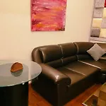Step Inn The Luxury