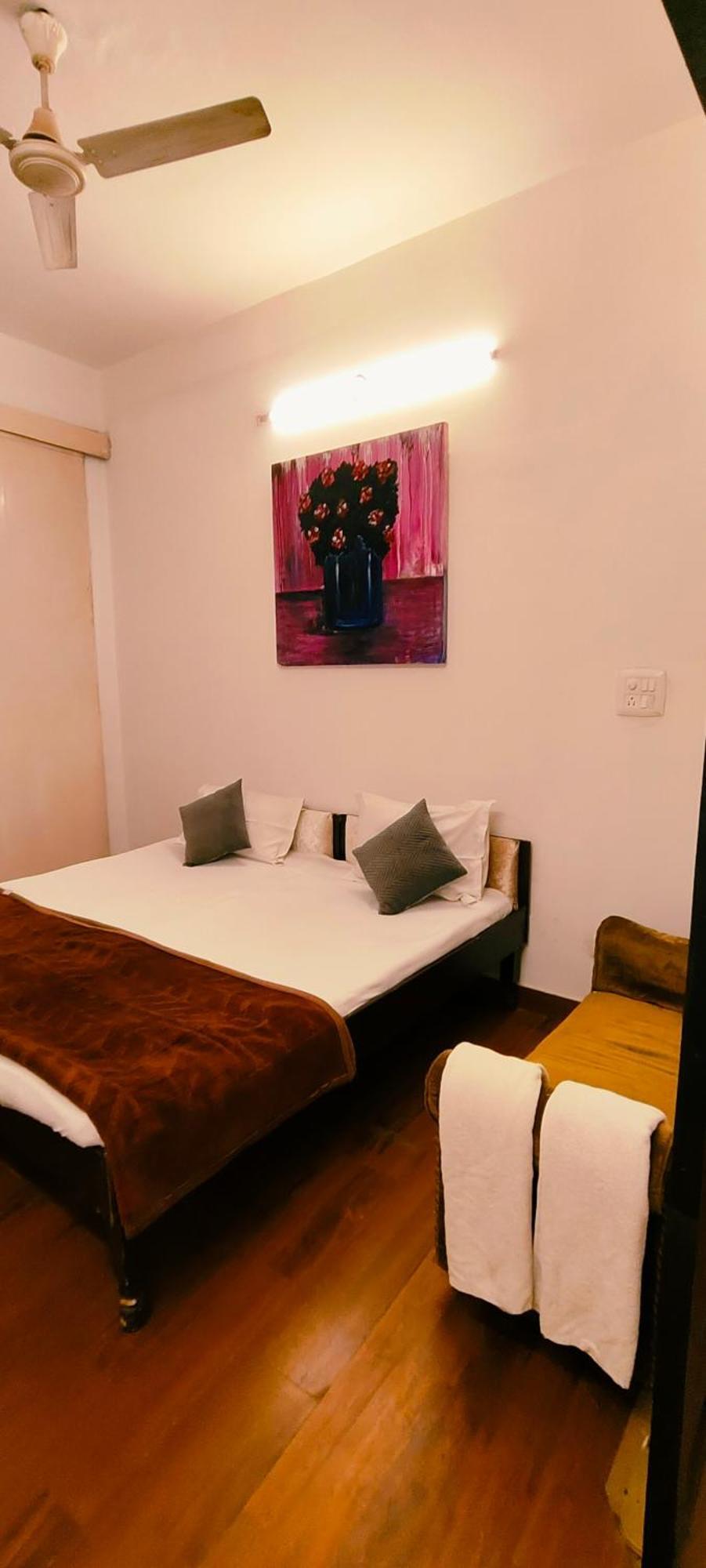 Step The Luxury Apartment